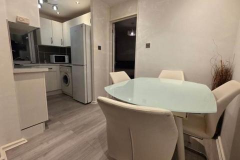 1 bedroom apartment to rent, Weybridge, Surrey, KT13