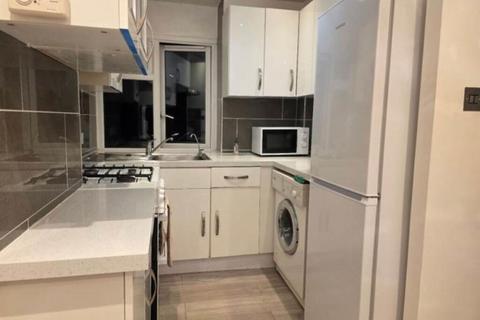 1 bedroom apartment to rent, Weybridge, Surrey, KT13