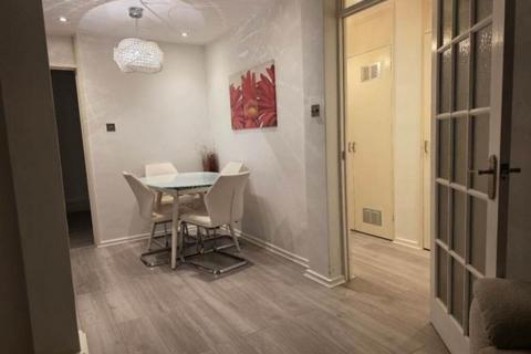 1 bedroom apartment to rent, Weybridge, Surrey, KT13