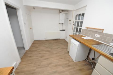 3 bedroom townhouse for sale, Bradford Road, Idle, Bradford