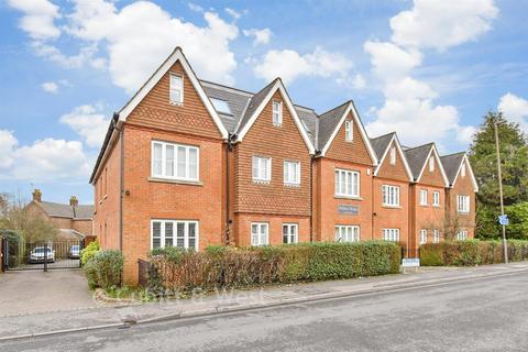 2 bedroom flat for sale, Ifield Road, West Green, Crawley, West Sussex