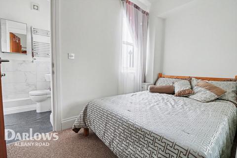 2 bedroom apartment to rent, Connaught Road, Cardiff