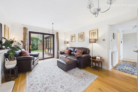 4 bedroom detached house for sale, Chestnut Close, Huntingdon PE28
