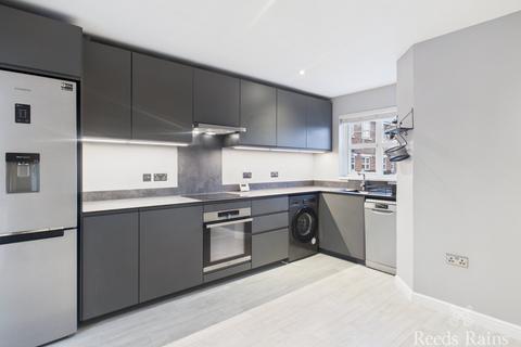 3 bedroom end of terrace house to rent, Garden Court, Durham DH6