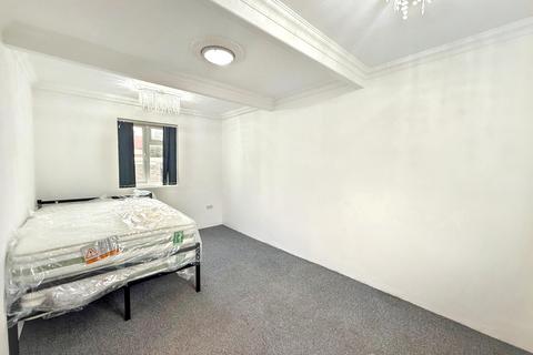 undefined, Allendale Avenue, SOUTHALL UB1