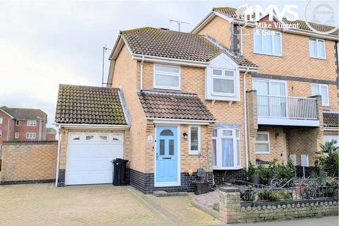 Hastings Avenue, Martello Bay, Clacton on Sea