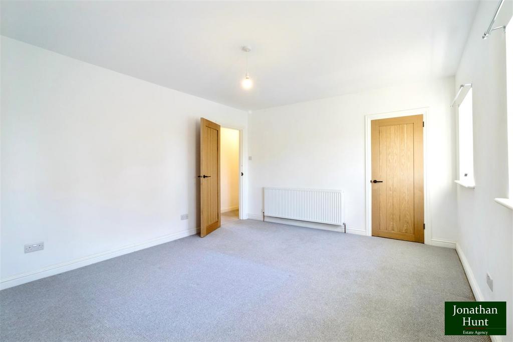 Principal bedroom