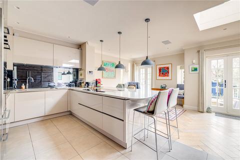 undefined, Ellerton Road, London, SW18