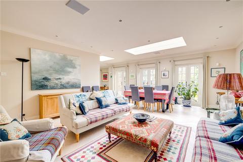 undefined, Ellerton Road, London, SW18