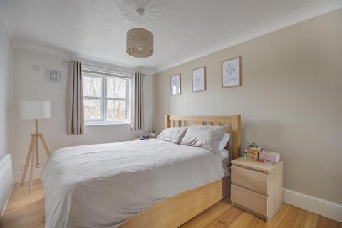 2 bedroom apartment for sale, Gandon Vale, High Wycombe HP13