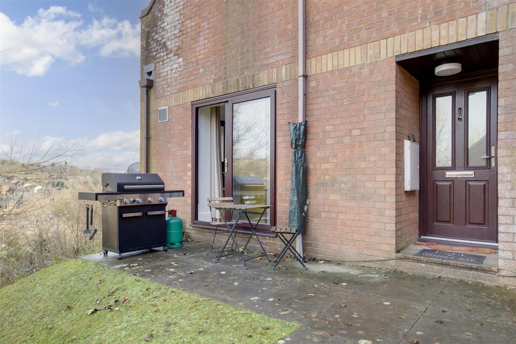 39 Gandon Vale, HP13 5 LG-10.jpg