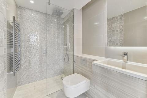 2 bedroom flat to rent, Bondway, London SW8