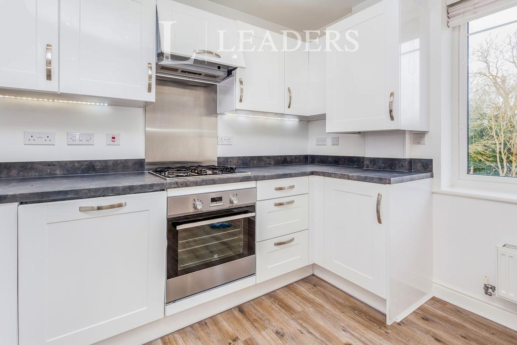 Kitchen (2)