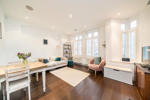 2 bedroom flat for sale, Sternhold Avenue, London SW2