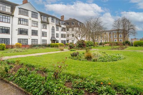 4 bedroom apartment for sale, Streatham High Road, London, SW16