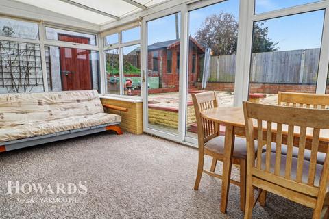 4 bedroom detached bungalow for sale, Greenhill Avenue, Caister-on-Sea