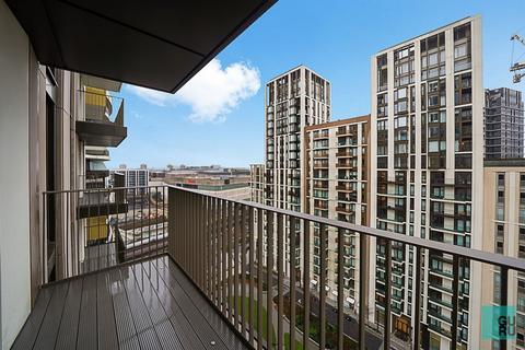 undefined, Cascade Way, London, W12