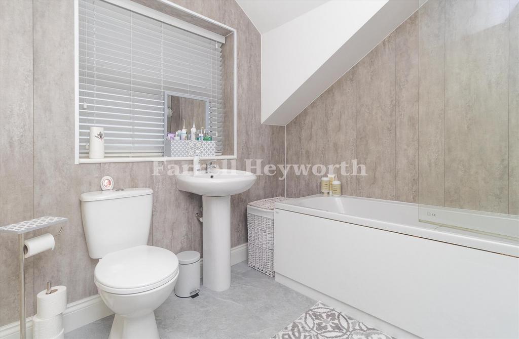 En Suite Bathroom