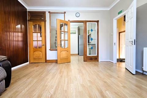4 bedroom terraced house for sale, Kempton Road, East Ham, E6 2PB