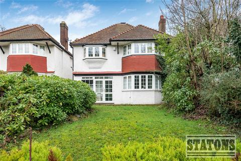 4 bedroom detached house for sale, High Road, Whetstone, London, N20