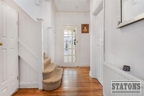 4 bedroom detached house for sale, High Road, Whetstone, London, N20