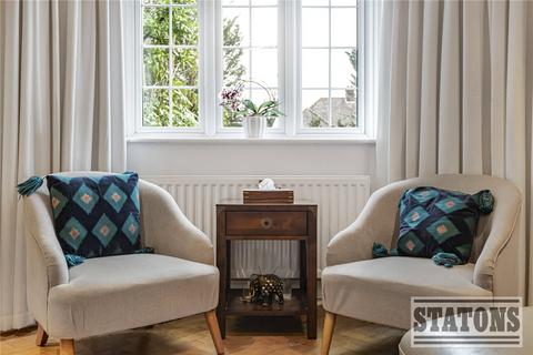 4 bedroom detached house for sale, High Road, Whetstone, London, N20