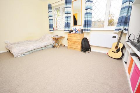 undefined, Heathfield Drive, Mitcham, CR4