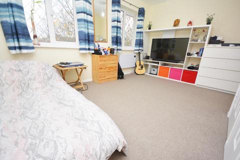 undefined, Heathfield Drive, Mitcham, CR4