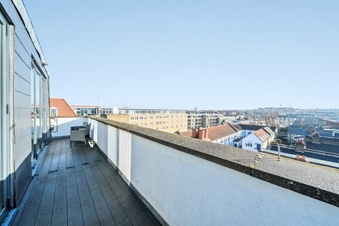 undefined, Balham Hill, London, SW12
