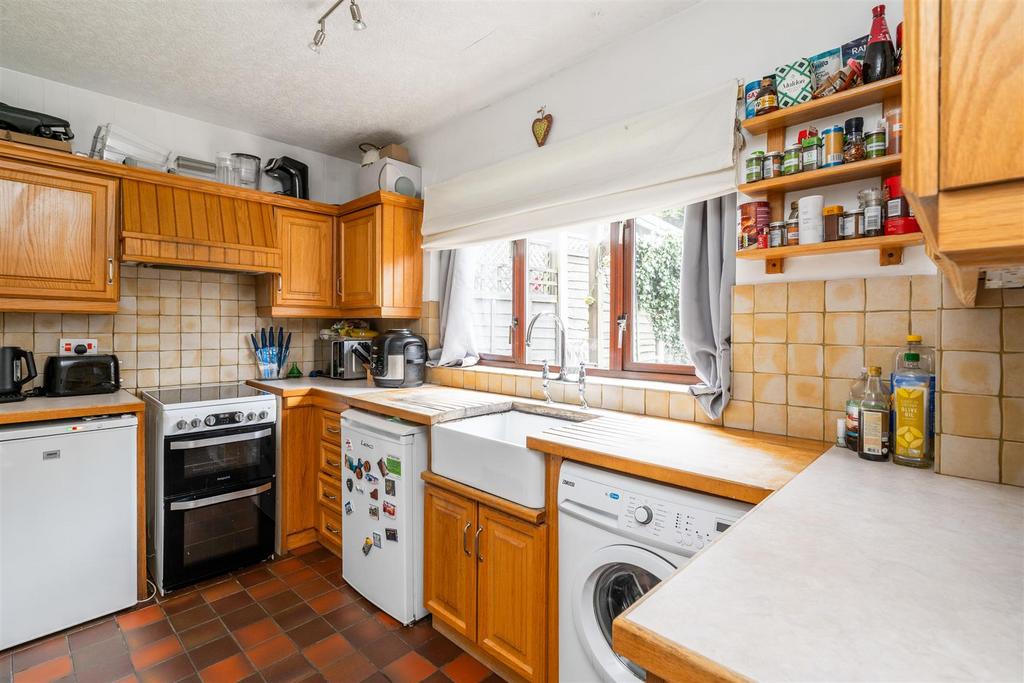2302 Stratford Road 3.jpg