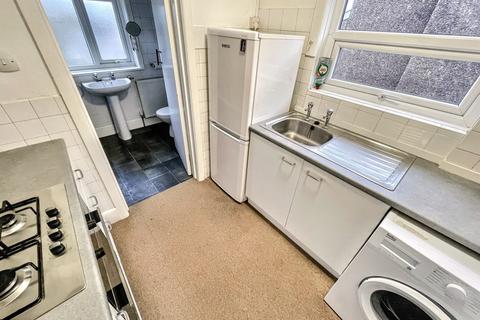 2 bedroom flat for sale, Bournemouth