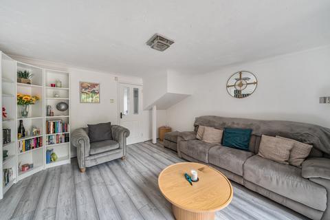 undefined, Willoughby Close, Bedfordshire LU6