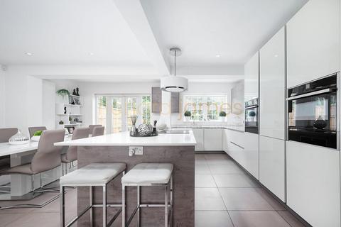 4 bedroom end of terrace house for sale, Hartfield Avenue, Elstree, WD6