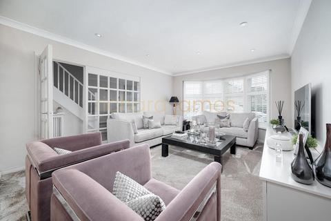 4 bedroom end of terrace house for sale, Hartfield Avenue, Elstree, WD6