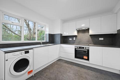 2 bedroom flat for sale, St Johns Park, Blackheath