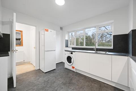 2 bedroom flat for sale, St Johns Park, Blackheath