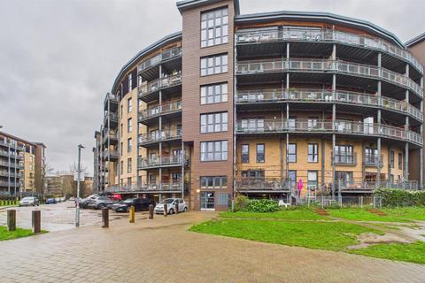 Dockside Court