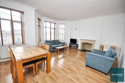3 bedroom apartment for sale, Dollis Park, Finchley, London, N3