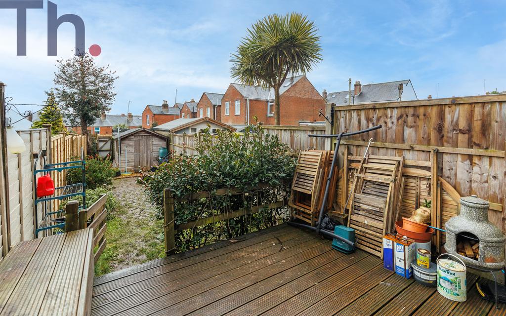 Raised Decking Area &amp; Rear Garden