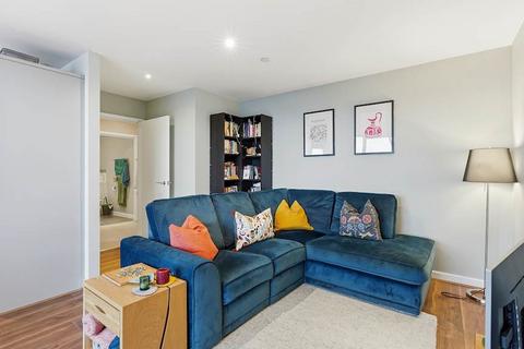 1 bedroom apartment to rent, 6 Hay Currie St, London, E14