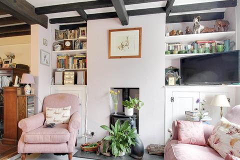 2 bedroom cottage for sale, St. Martin`s Lane, Lewes
