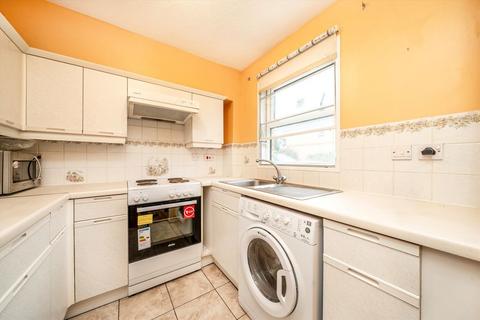 undefined, Taylor Close, Hounslow TW3