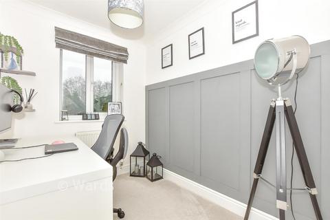2 bedroom terraced house for sale, The Weavers, Maidstone ME16