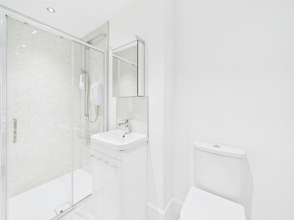 Bedroom 1 en suite