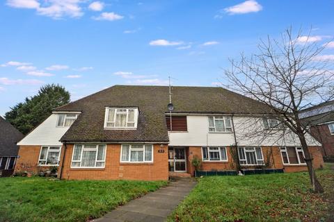 undefined, 28 Levett Road, Leatherhead, Surrey, KT22 7EG