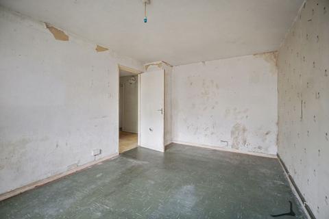 undefined, 28 Levett Road, Leatherhead, Surrey, KT22 7EG