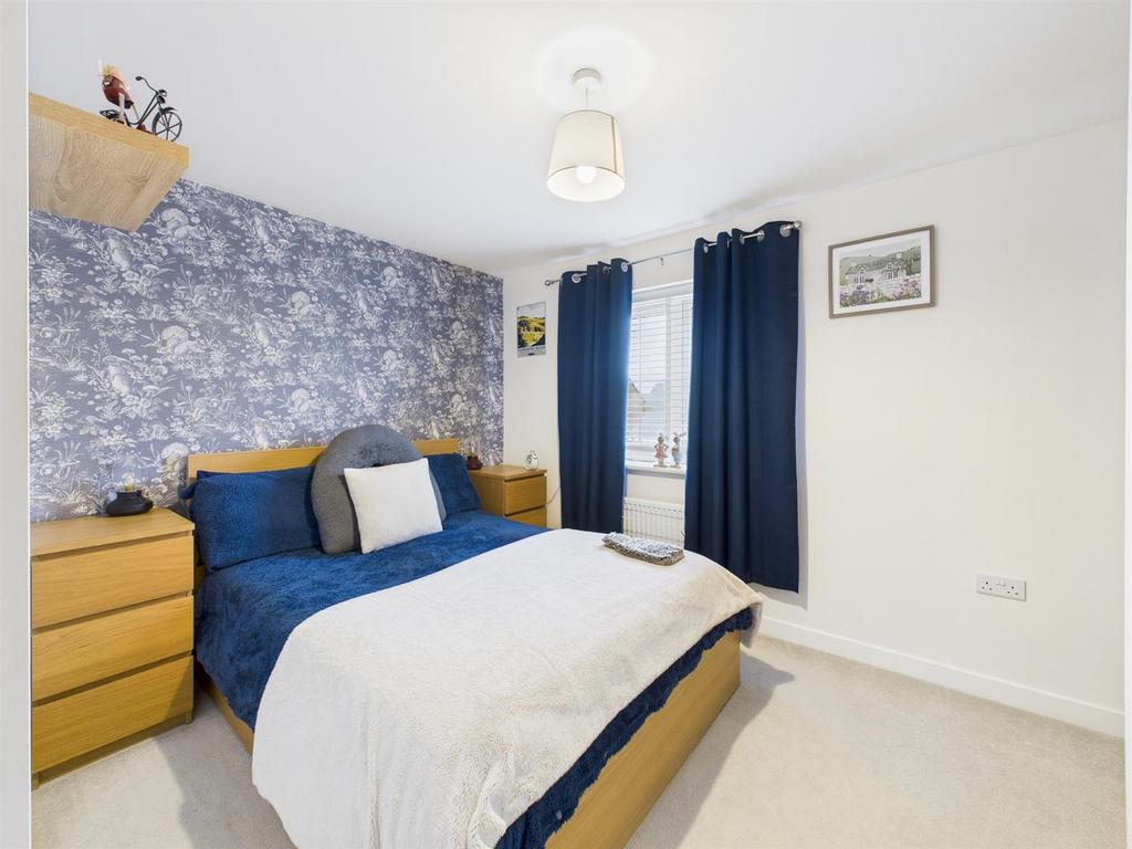 Bedroom: