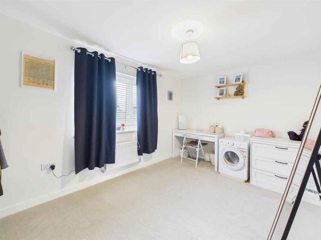 Bedroom: