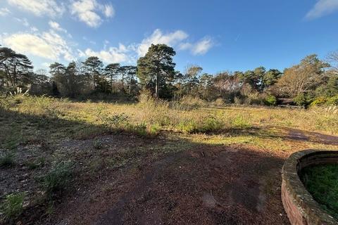 undefined, Golf Club Road, Weybridge KT13