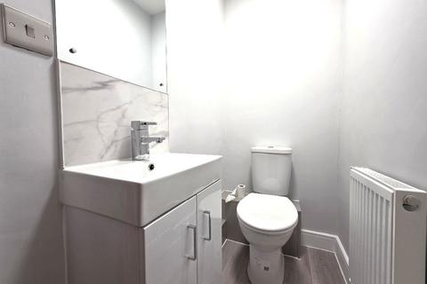 undefined, 4 Cobden Court